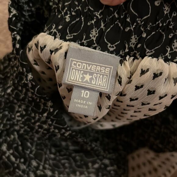 Converse layered skirt 10 - Picture 7 of 7